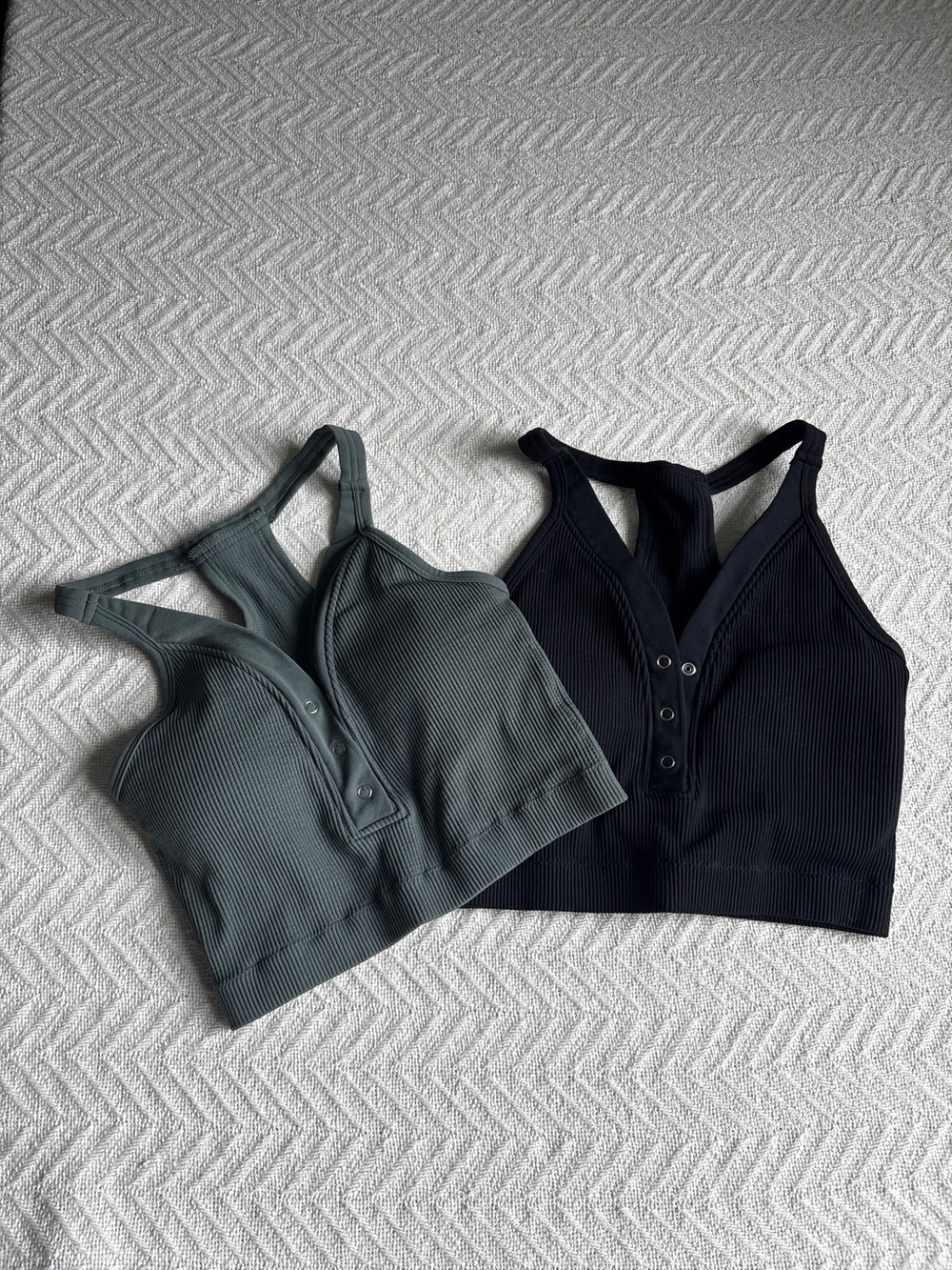 Sports Brami Ribbed Henley Crop Top V-Neck Snap Button Bralette Racerback NWOT